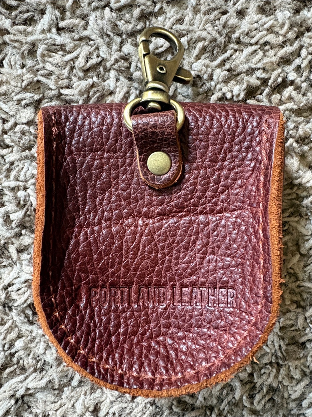 PORTLAND LEATHER Clip On Petunia Pouch Color Nutmeg - Picture 3 of 10